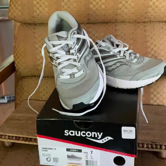 saucony cohesion plush